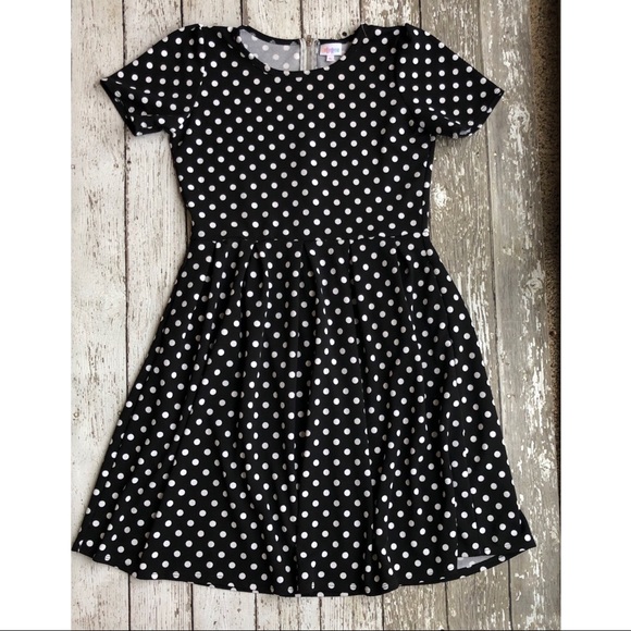 LuLaRoe Dresses & Skirts - LuLaRoe Black White Polka Dot Amelia Dress XL